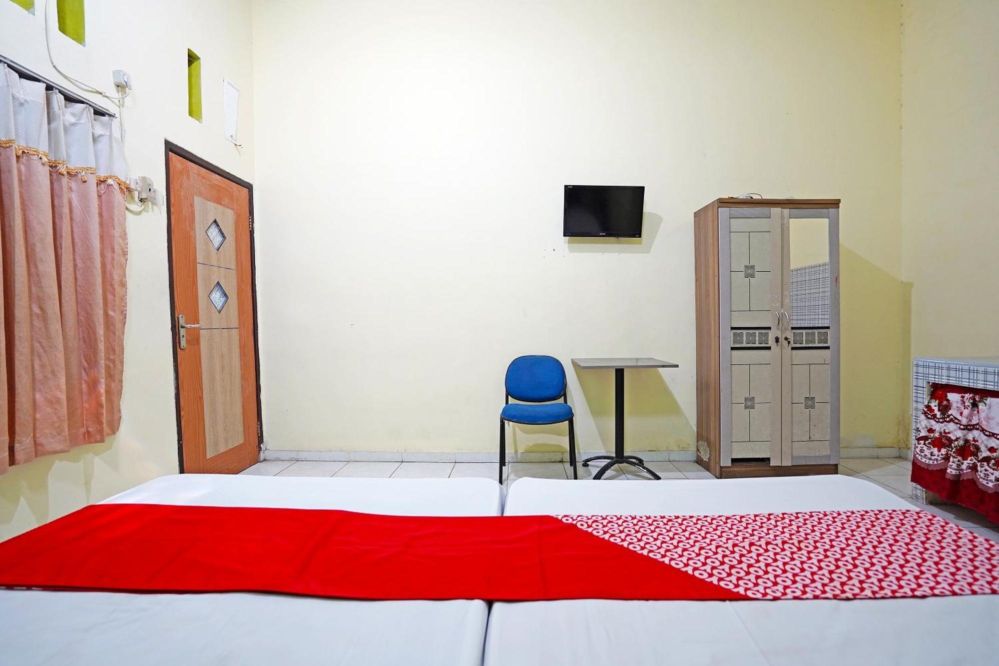Oyo 91583 D'Cost Green Syariah Brebek Esterno foto