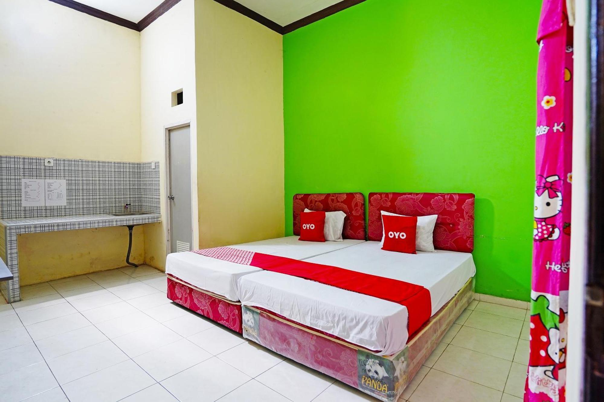 Oyo 91583 D'Cost Green Syariah Surabaya Esterno foto