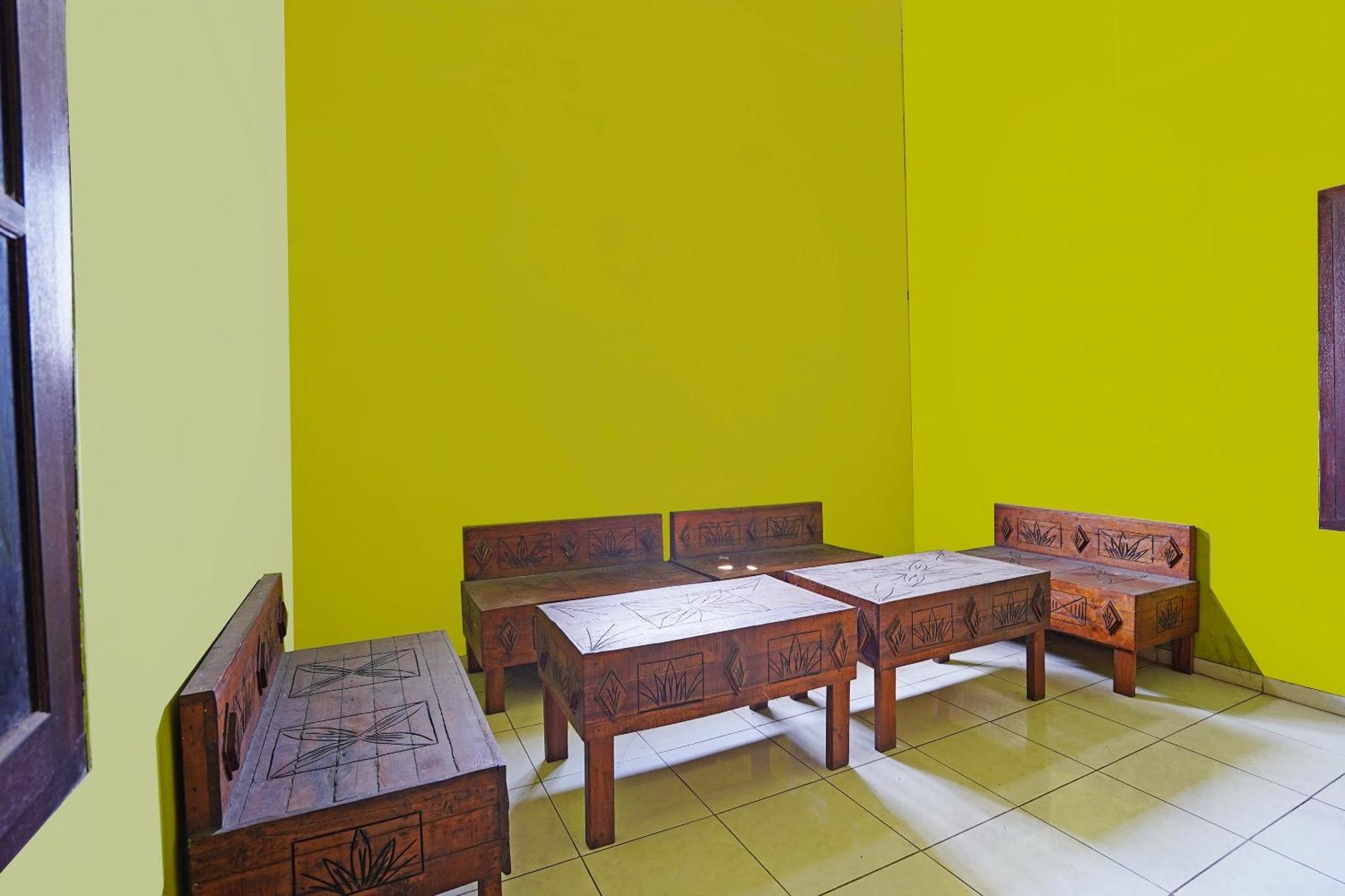 Oyo 91583 D'Cost Green Syariah Surabaya Esterno foto